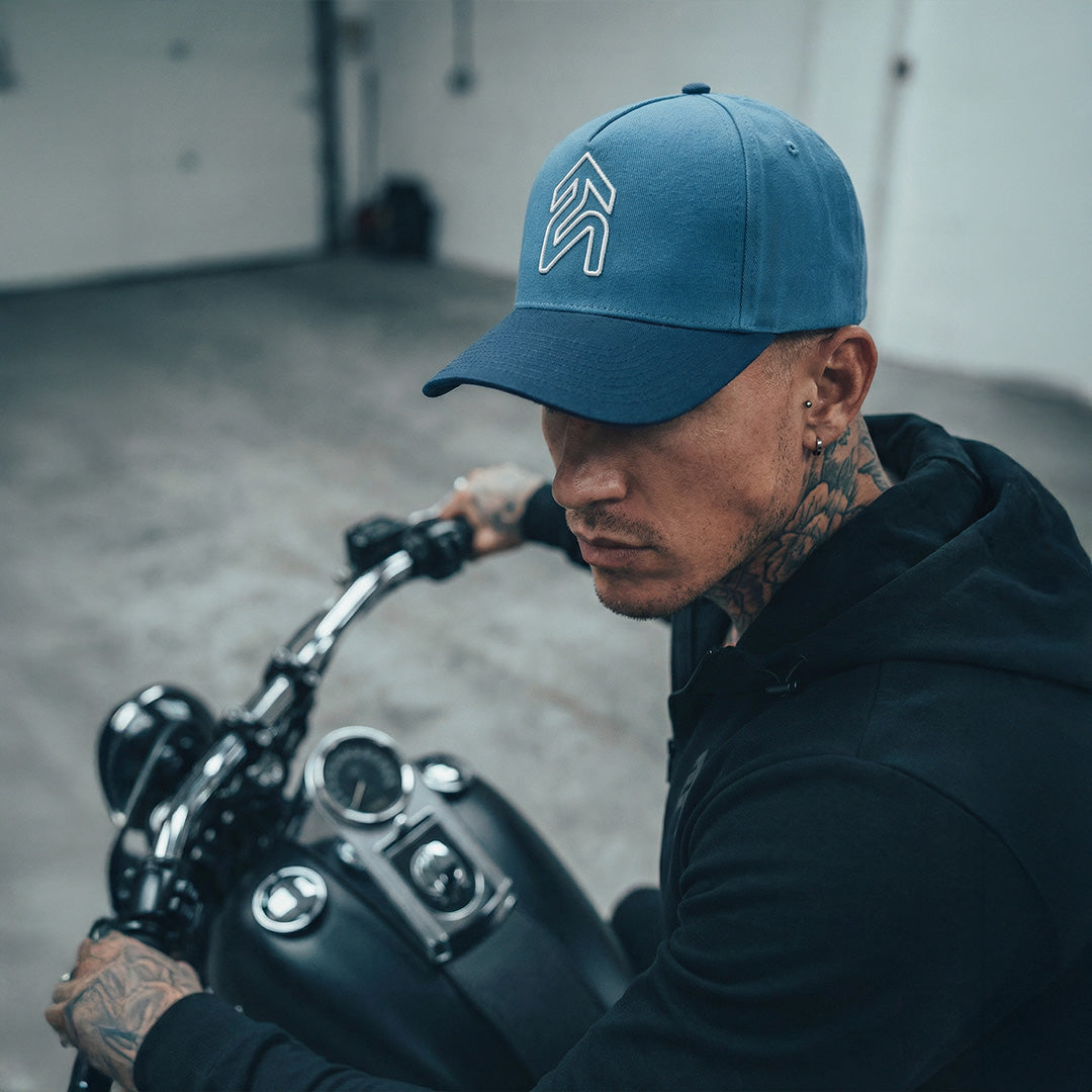 Set Lifting Dark Blue Hat