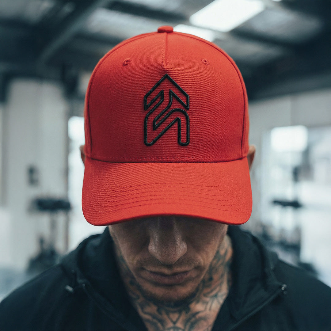 Set Lifting Red & Black Hat