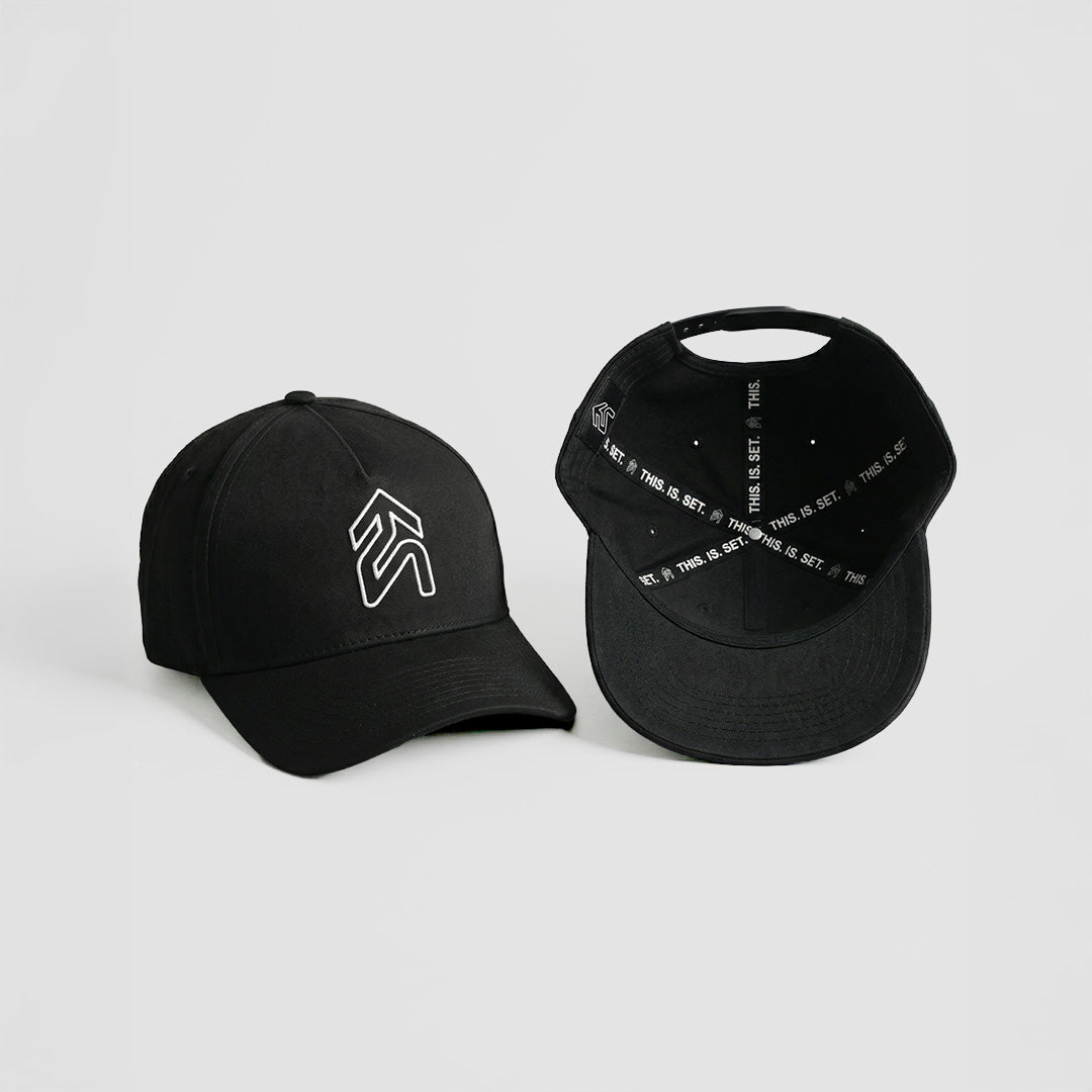 Set Lifting Black & White Hat